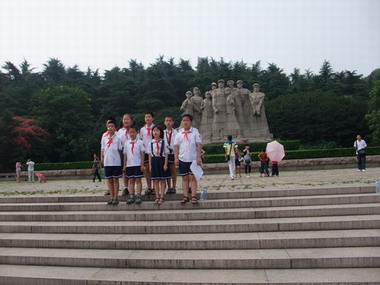 图5 雨花台 祖国的花朵